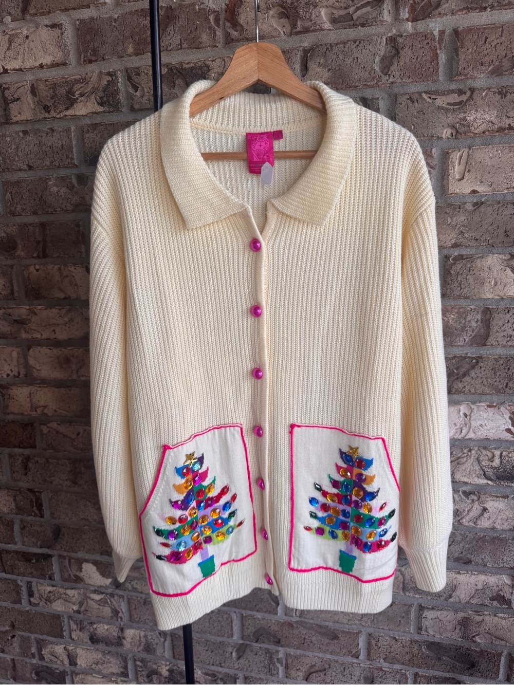 Queen of Sparkles Christmas Tree Rhinestone Pocket Cardigan Sweater Cream L - Picture 2 of 16